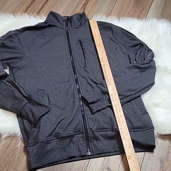 Lululemon Kung Fu Jacket II - Picture 3 of 5
